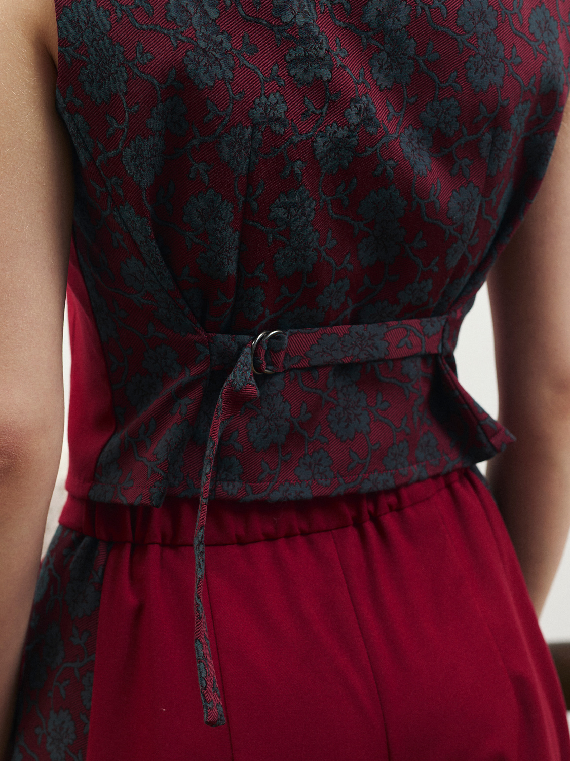 YAGODA VEST | интернет-магазин BEAUTIFUL CRIMINALS